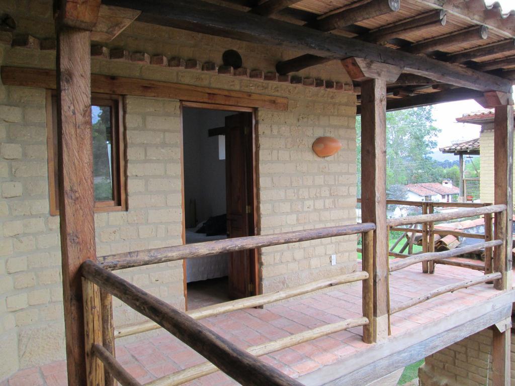 Hostal Casa Del Arte Robles ภายนอก รูปภาพ