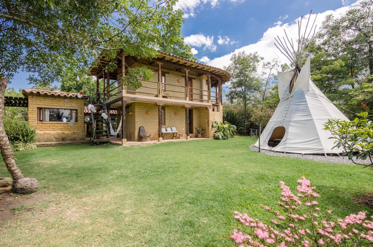Hostal Casa Del Arte Robles ภายนอก รูปภาพ